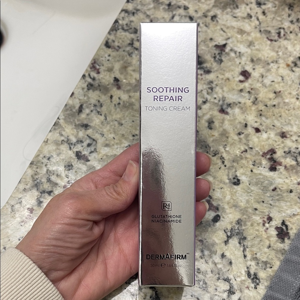 Silver Soothing Repair Toning Cream
